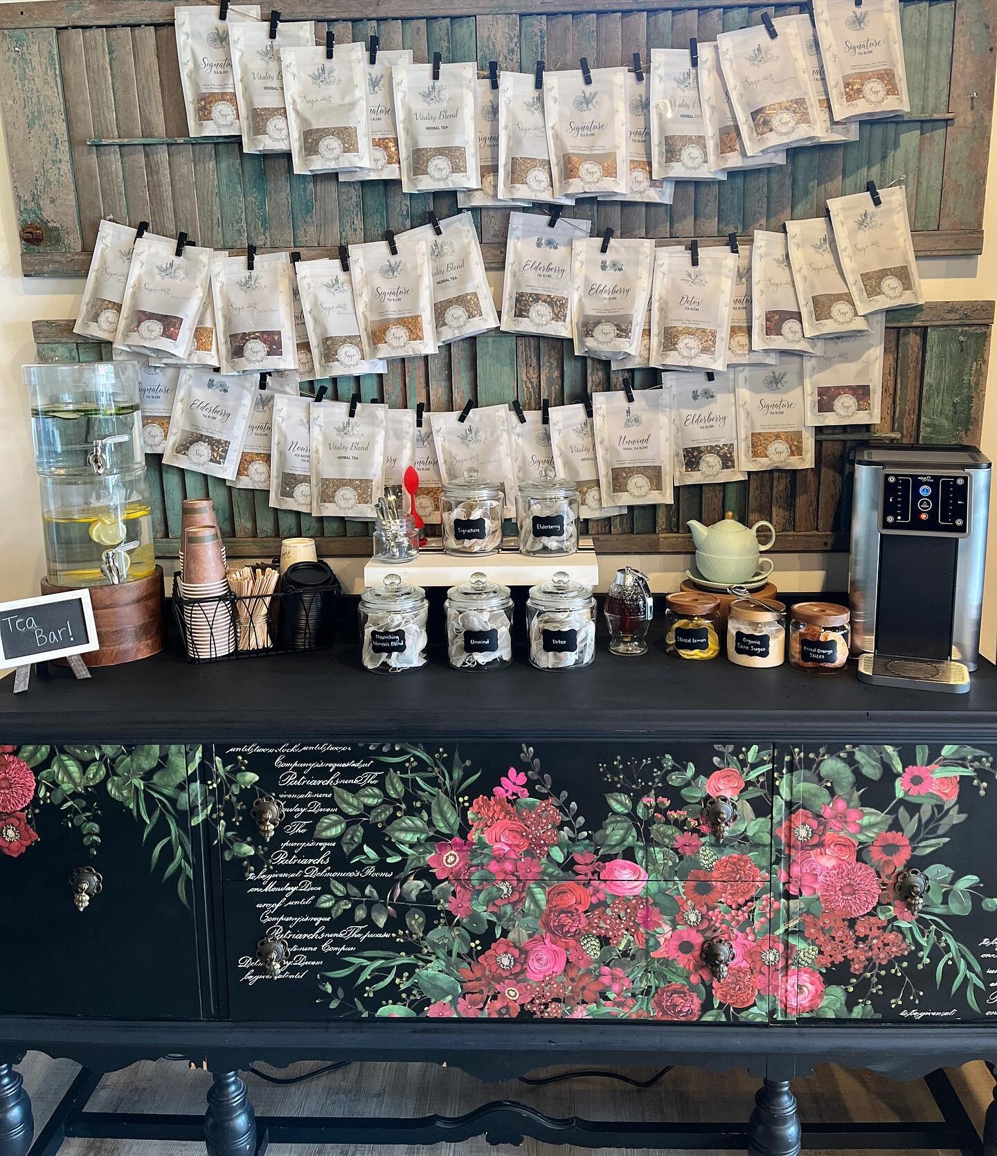 �0�4 Come warm up with a spot of tea. Sage tea blends are now available in single serving grab and go cups from our tea bar. �7�5�1�5 #sagehealthandwellness #spotoftea #herbaltealover #trythemall�7�8�1�5
